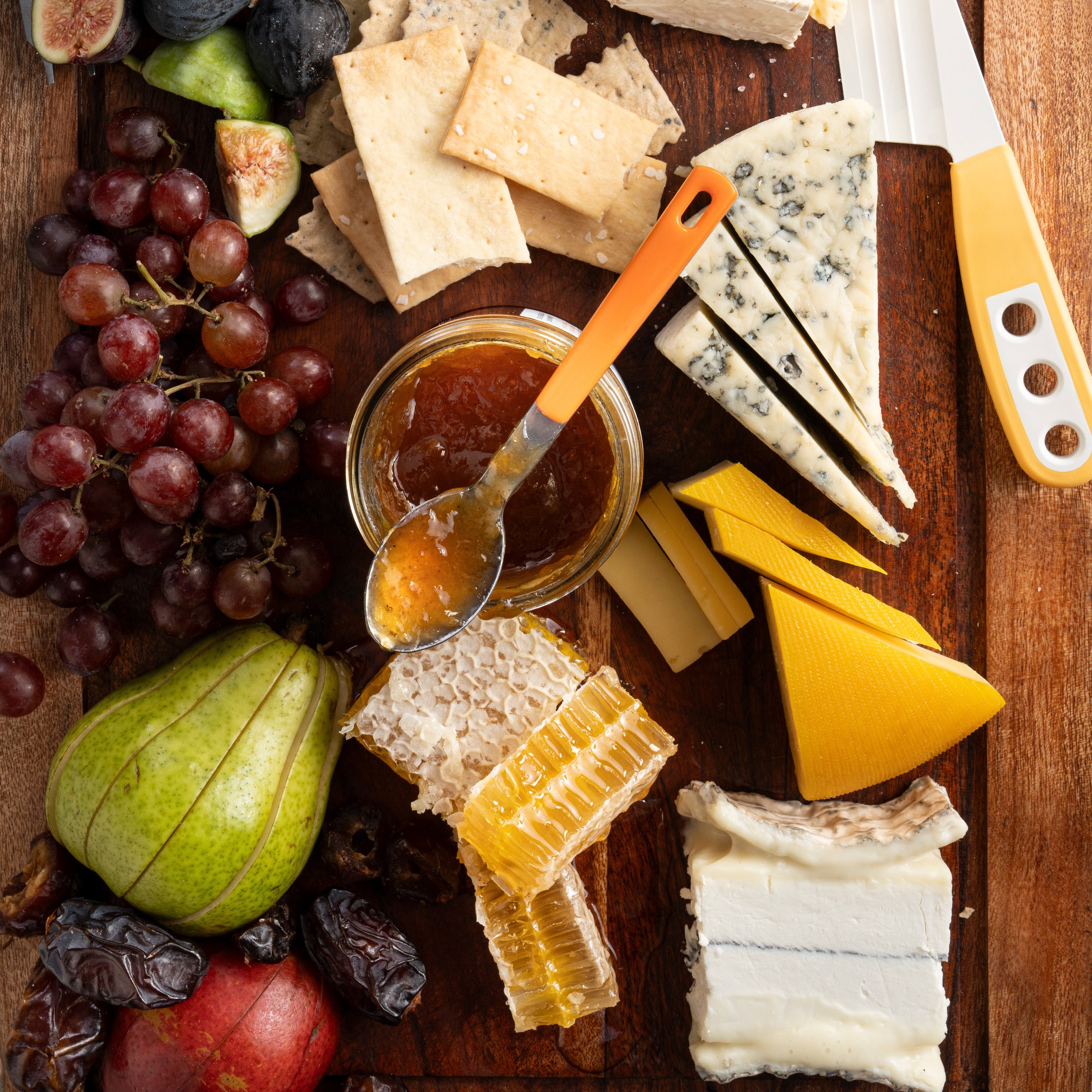 Raw Honeycomb Picnic Round